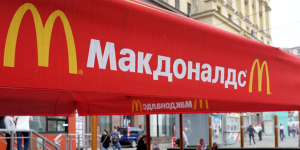Controversial “McDonald’s” Logo Mocked in Russia